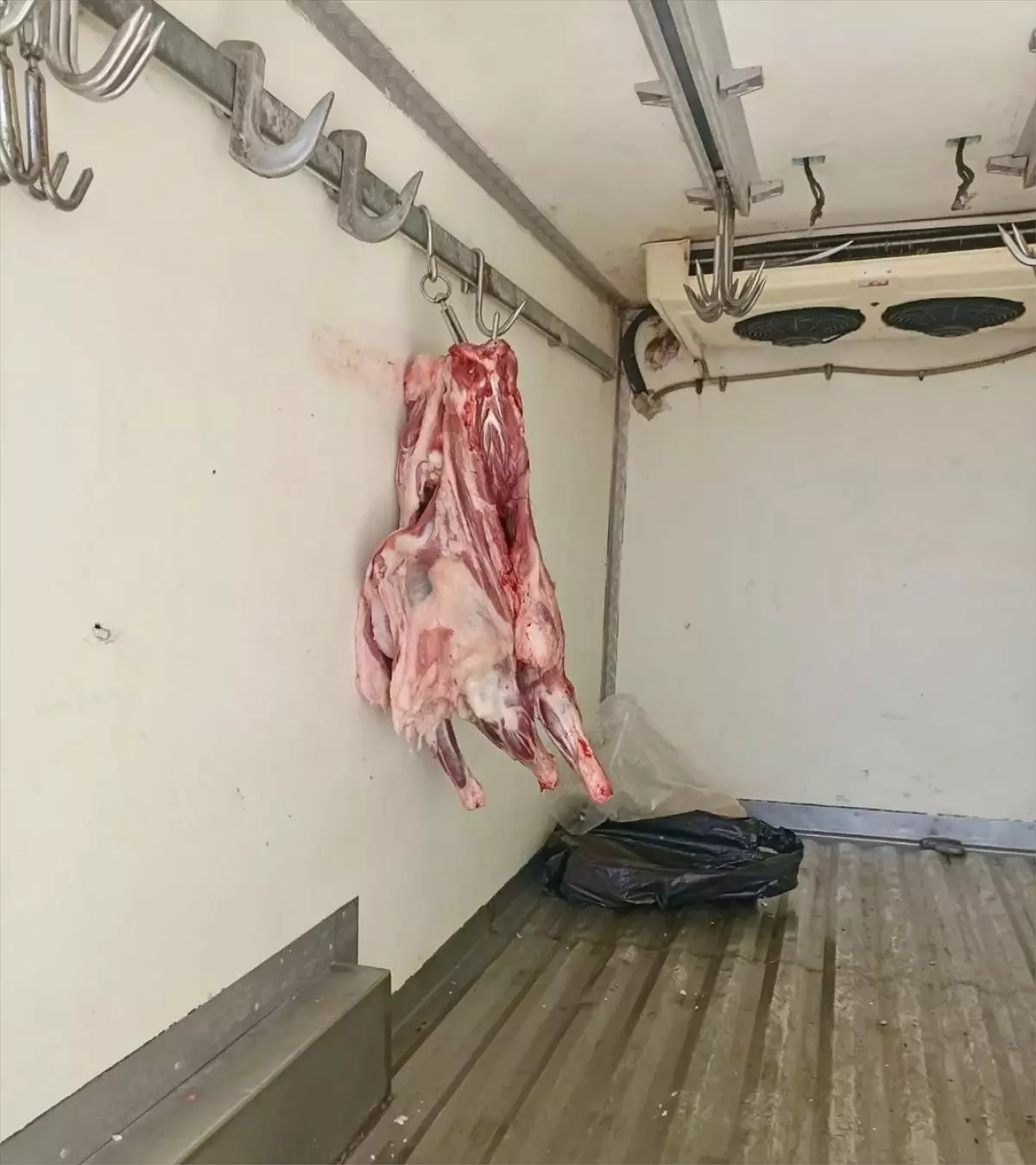 Antakya'da Bozulmuş Et Ele Geçirildi