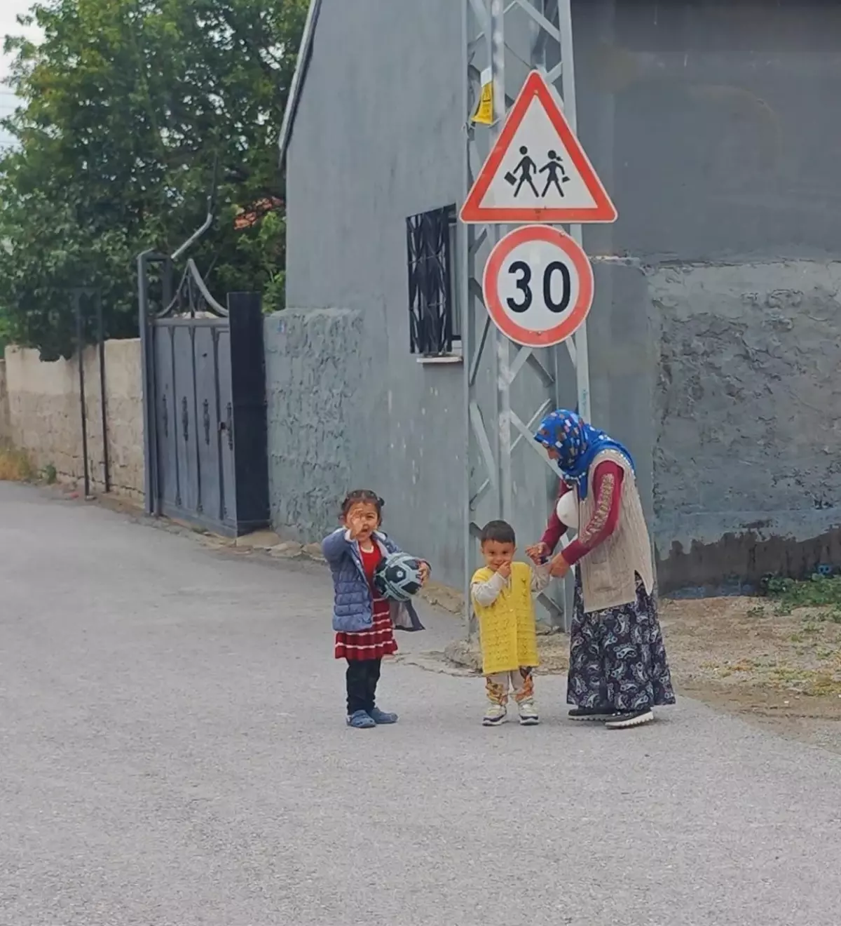 Şoförden Küçük Kızı Sevindiren Jest