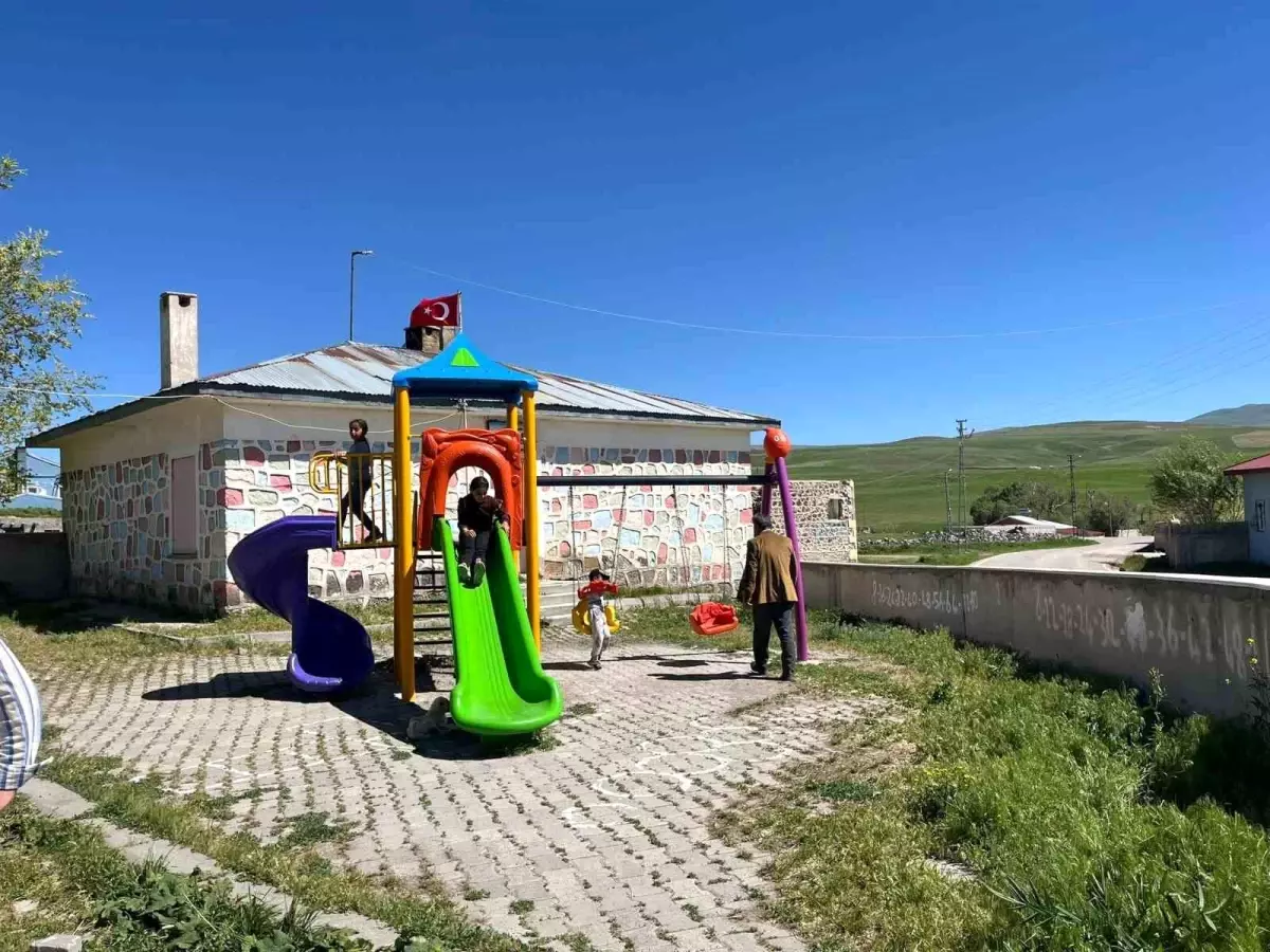 Boyalan Köyü'nden Okul Açılışı Talepleri