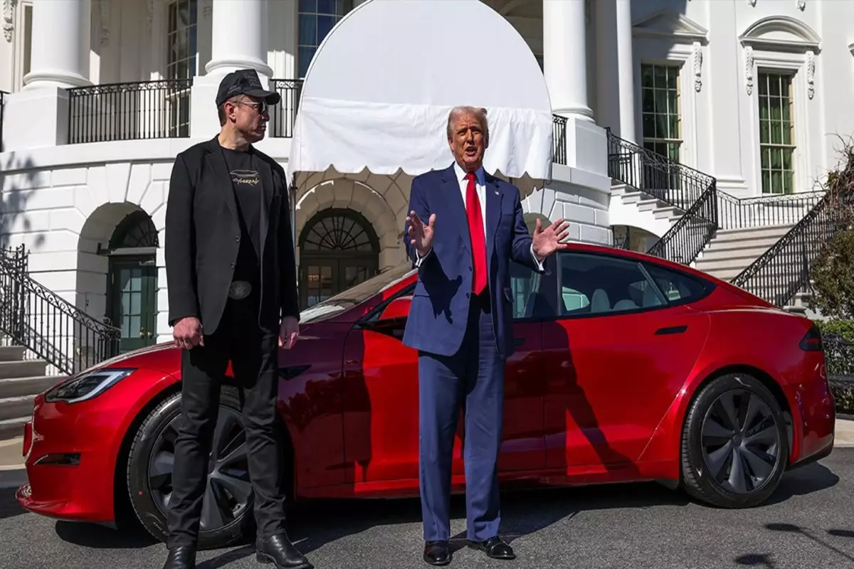 Trump ile Musk arasındaki gerilim Tesla hisselerini yüzde 10'un üzerinde düşürdü