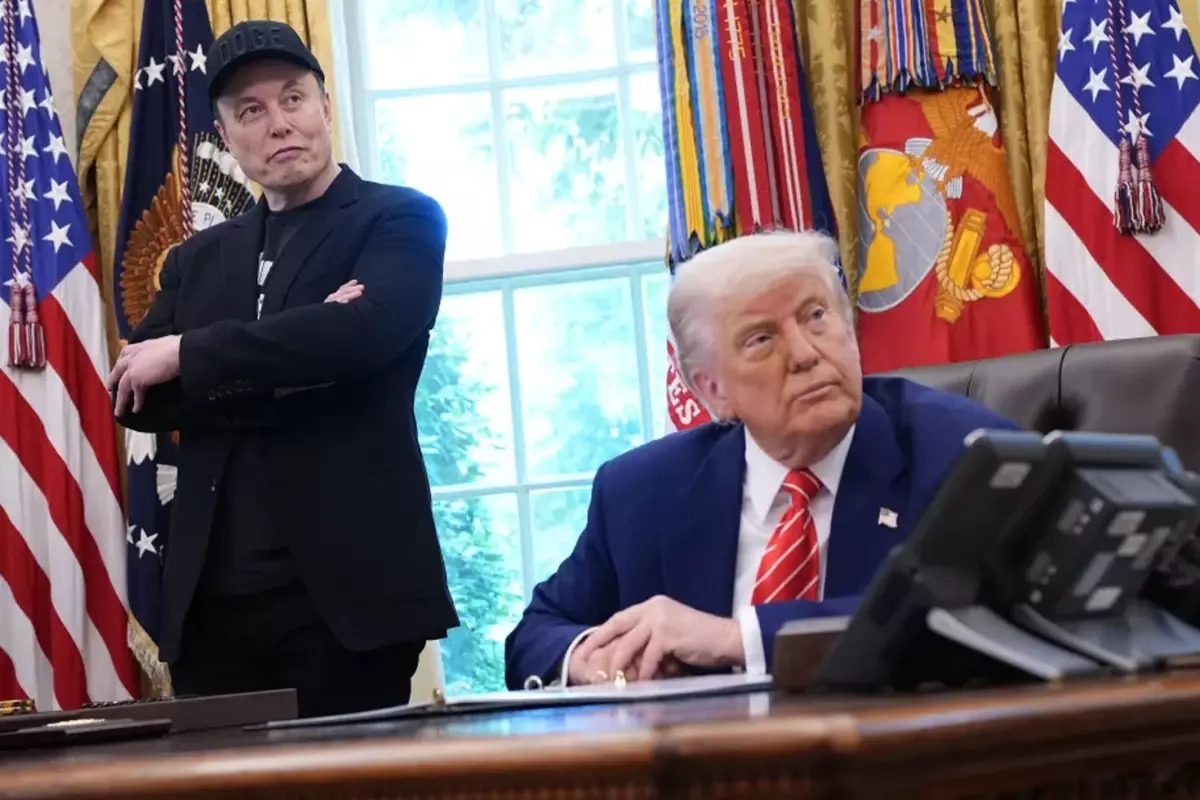 Dostlar düşmana dönüştü! Musk 'büyük bombayı' bıraktı: Epstein dosyalarında Trump'ın adı var