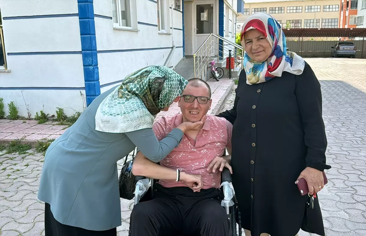 Mavi Kapak Kampanyası’ndan Bayram Hediyesi
