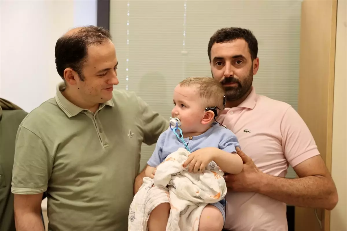Küçük Mustafa'nın İlk Sesleri