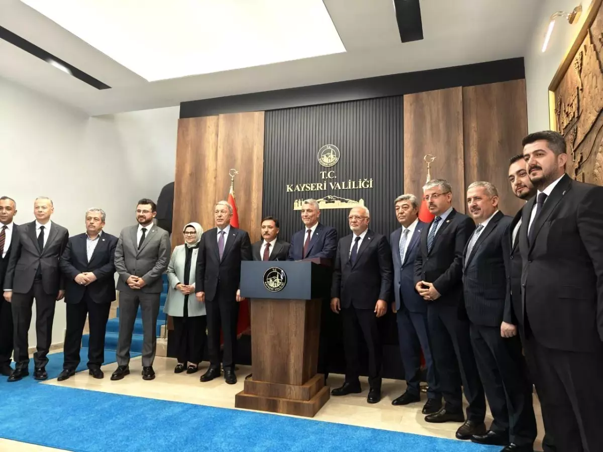 Bakan Bolat Kayseri'de