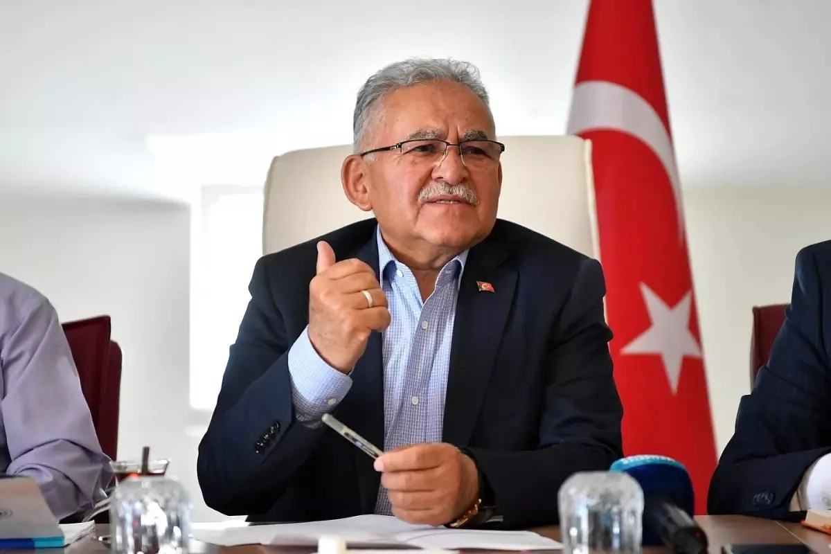Başkan Büyükkılıç, Develi'de Yatırım ve Projeleri Değerlendirdi
