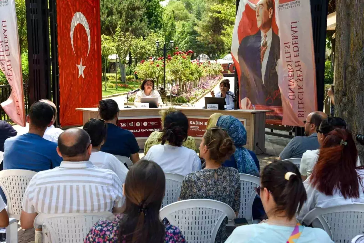Bilecik'te 'Bilim Kafe' Etkinliği Düzenlendi