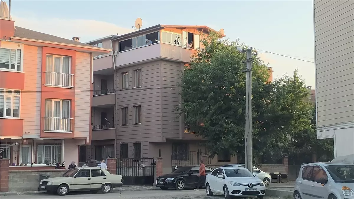 İnegöl'de 2 Yaşındaki Çocuk Pencereden Düştü