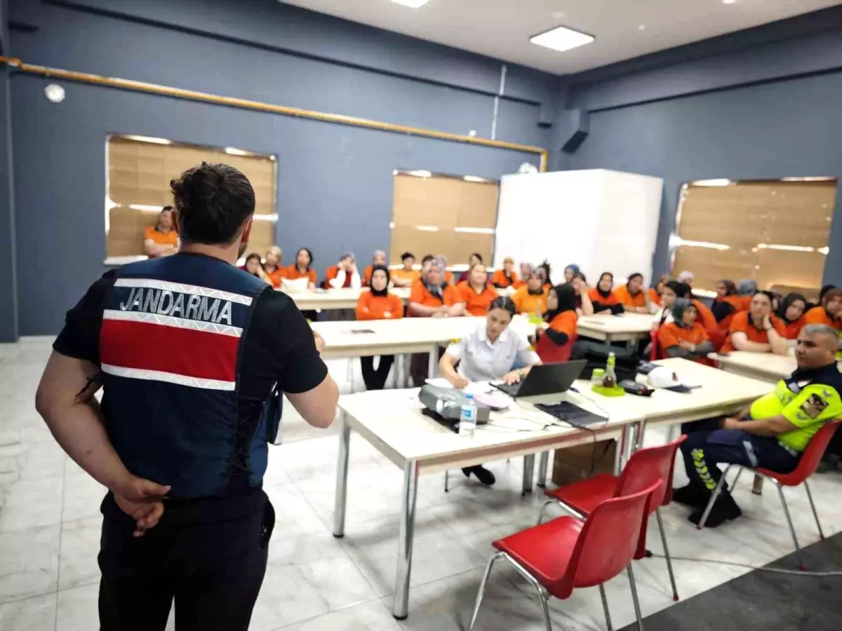 Eskişehir'de Jandarmadan Seminer