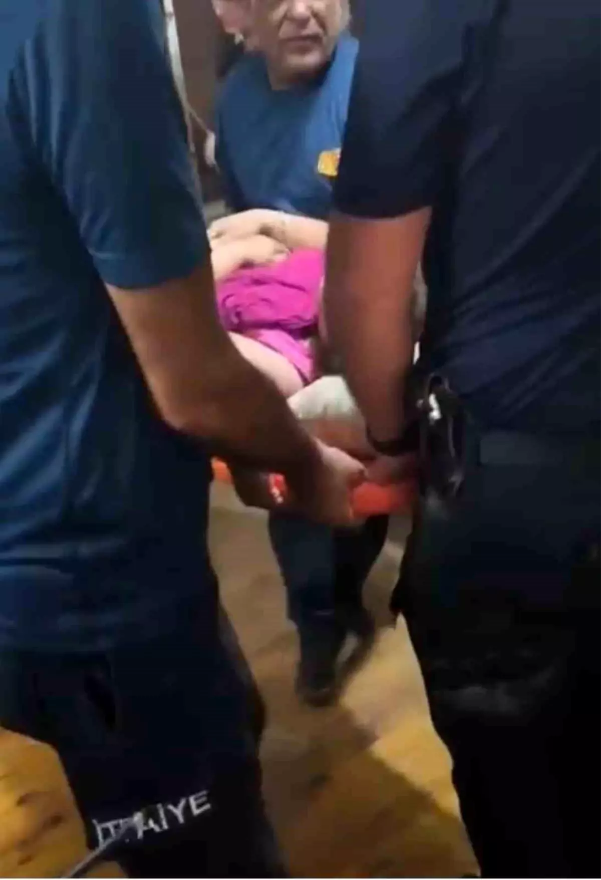 Iğdır'da Kadın 2. Kattan Atıldı