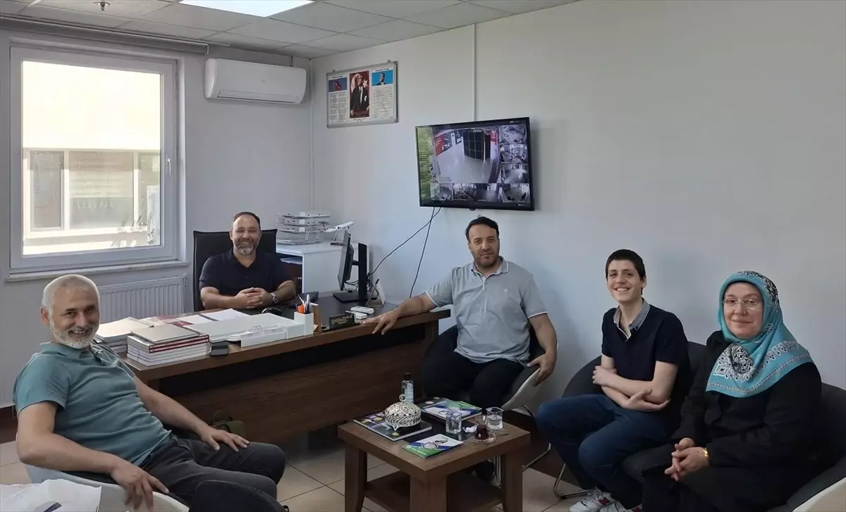 Başarılı Öğrenciden Örnek Bağış