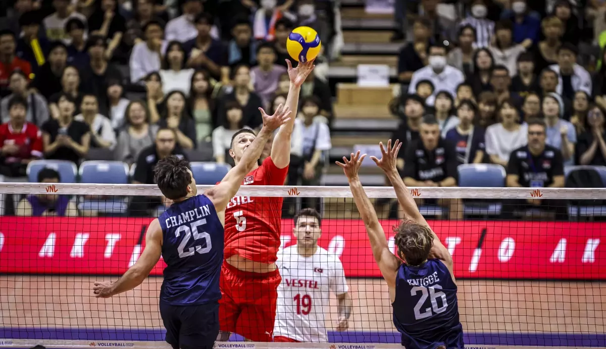 Türkiye Erkek Voleybol Takımı, ABD'ye 0-3 Mağlup Oldu