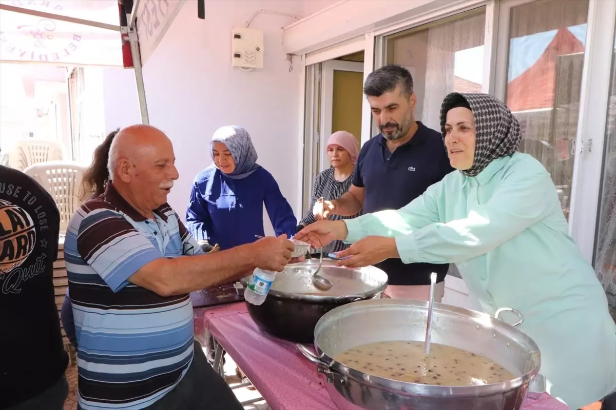İbradı'da Aşure İkramı