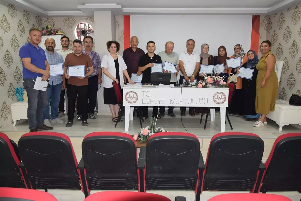 Espiye'de Din Görevlilerine Sağlık Eğitimi