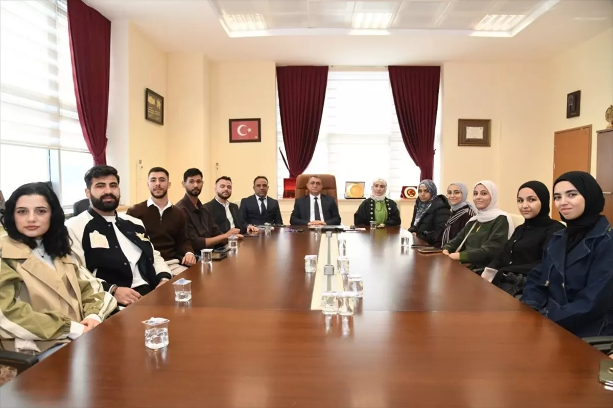 Rektör Karahocagil, Filistinli Öğrencilerle Buluştu